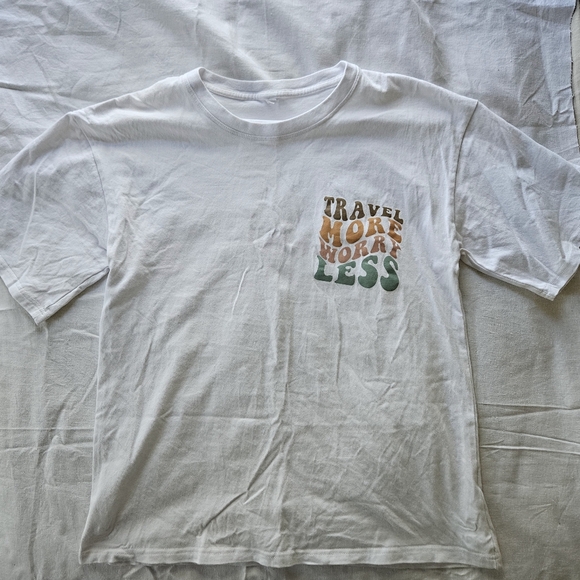 Travel more worry less oversized tee - Picture 4 of 8